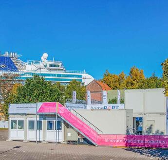 Die ELA Seminar- und Workshopanlage des homePORT steht mitten im Hamburger Hafen.
